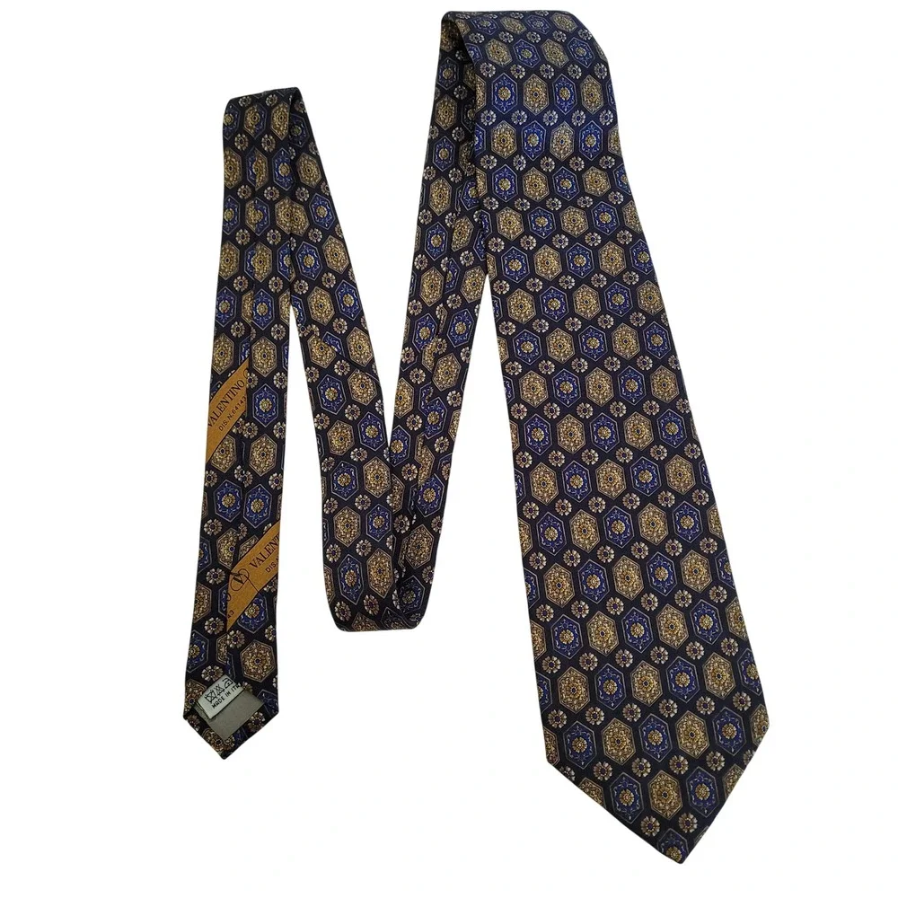 Valentino Cravatte Mens Silk Tie Navy Blue Gold Geometric Medallion Italy